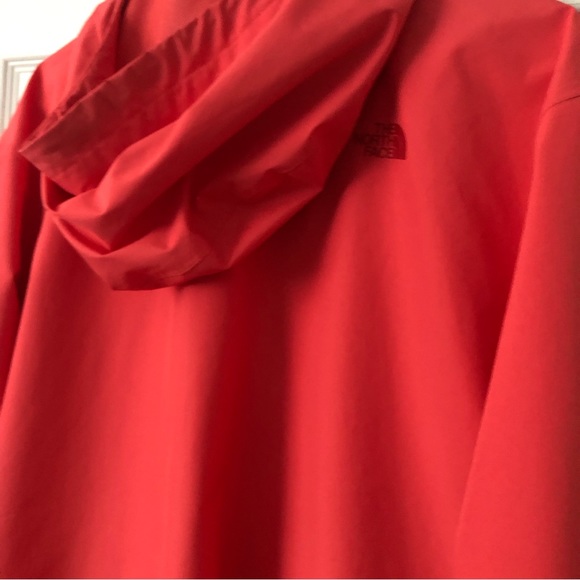 THE NORTH FACE Woodmont Coral Button Up Rain Jacket Size Medium - Picture 7 of 7